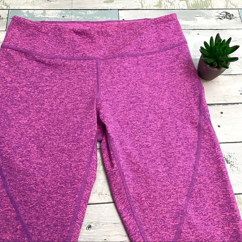 ZELLA Pink/Purple Workout Capri Leggings - Picture 2 of 8